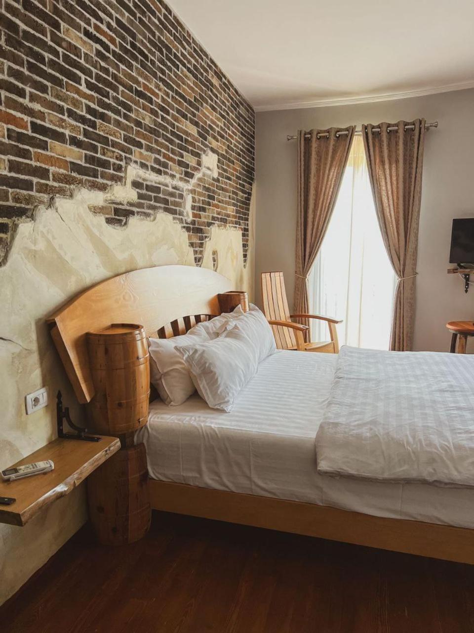 Nurellari Winery Cellar And Guest House Berat Buitenkant foto